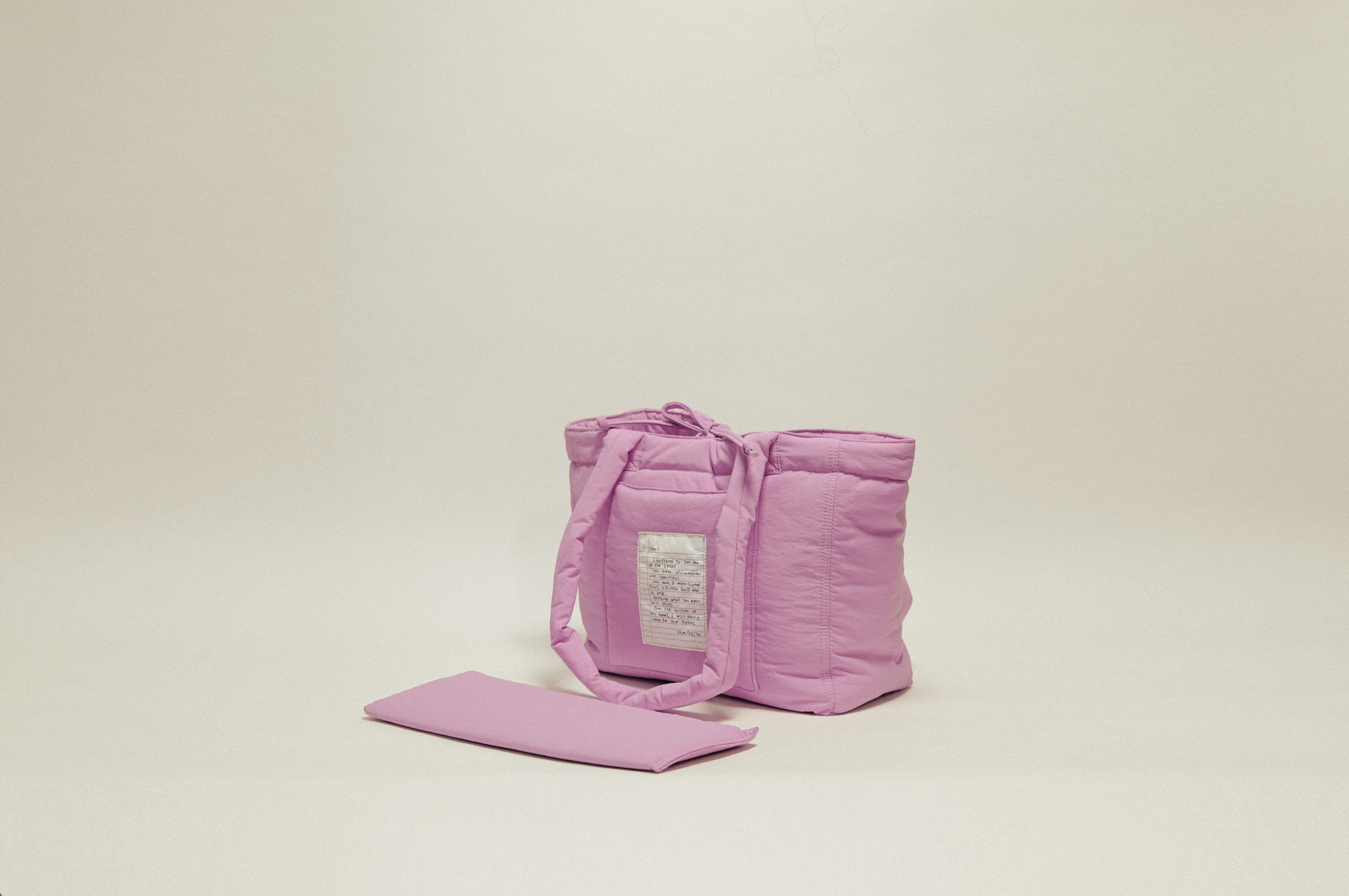 雲朵蓬鬆填充托特包 L - 粉