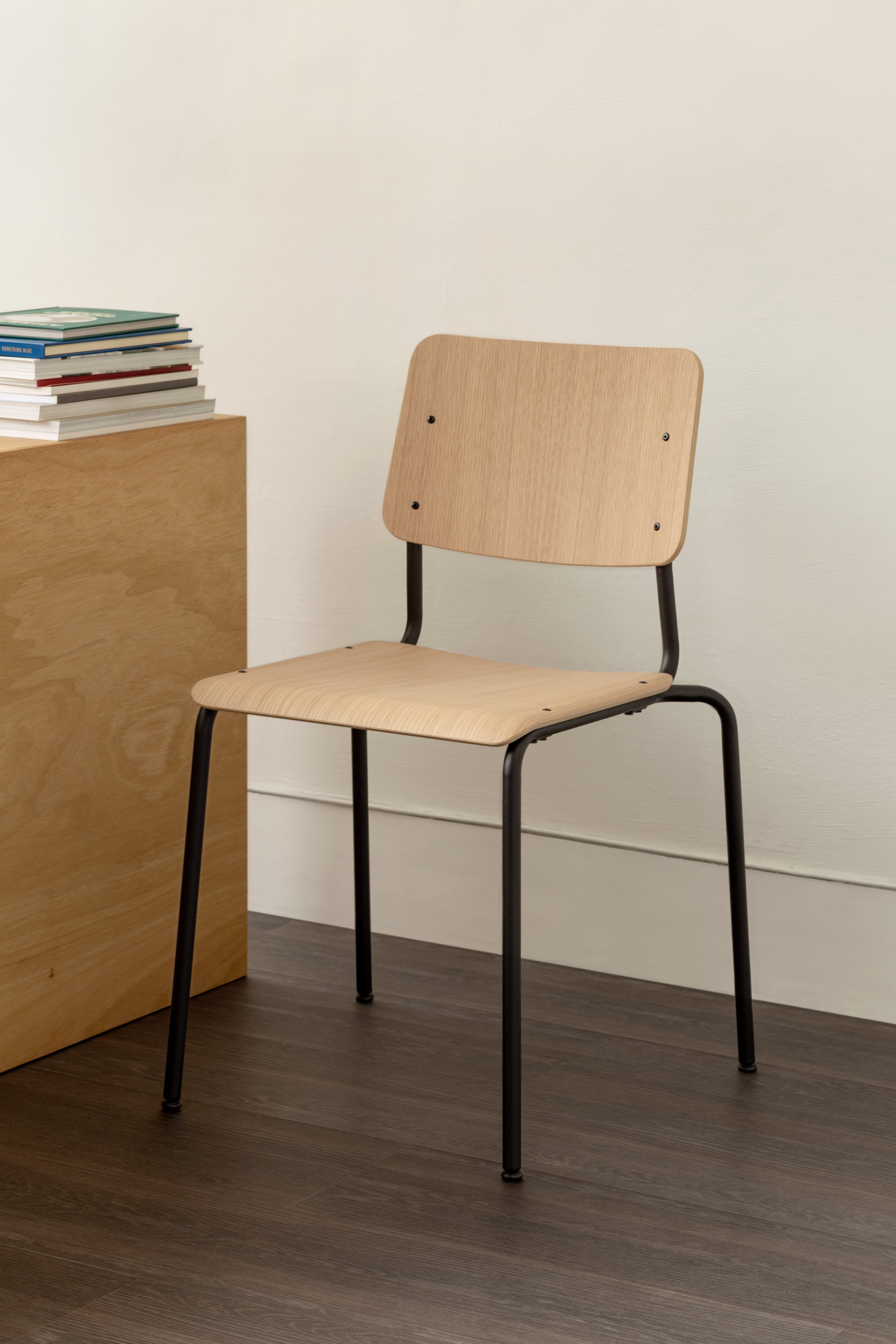 FORE Chair - 原木/黑