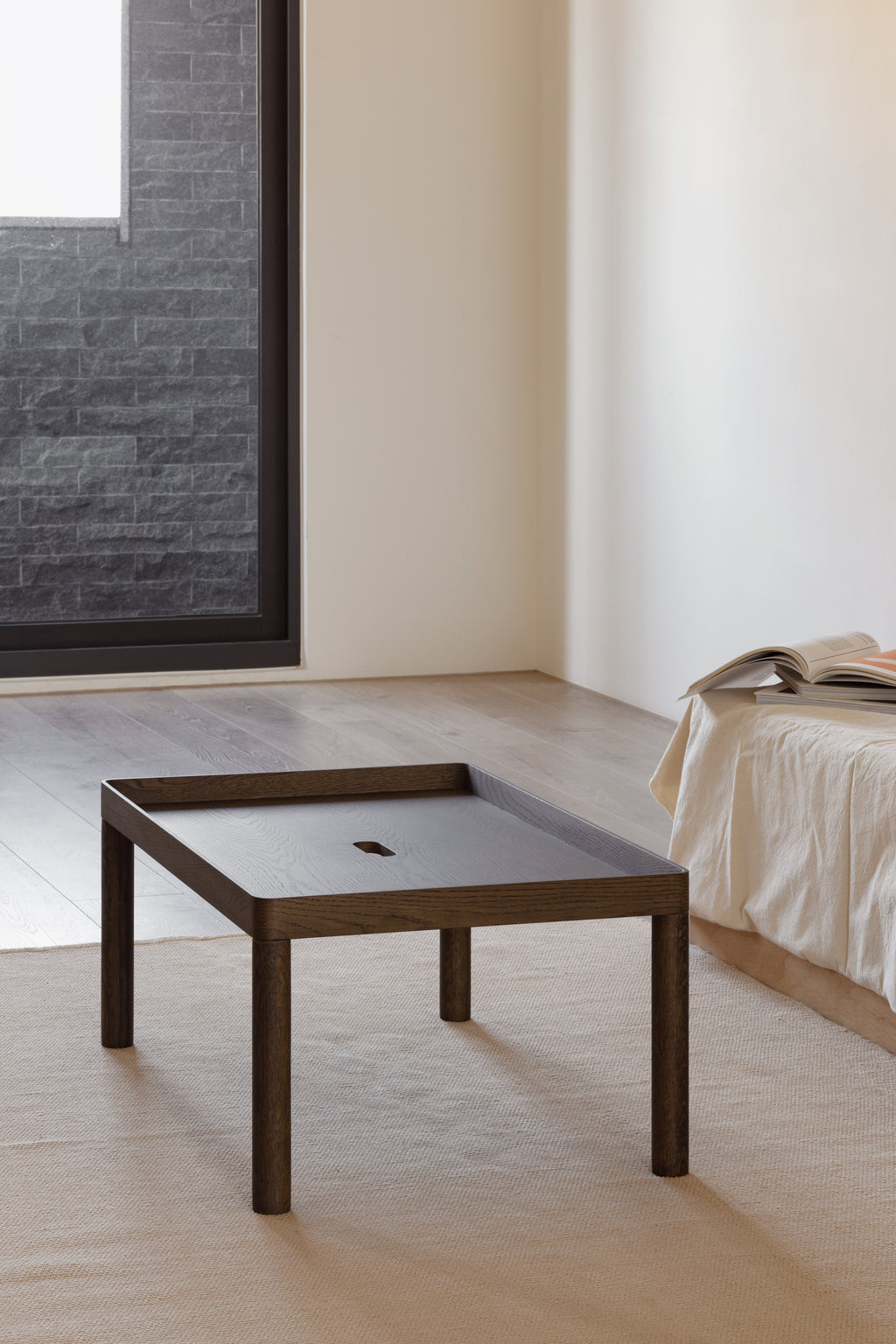 Sister Coffee Table - 煙燻