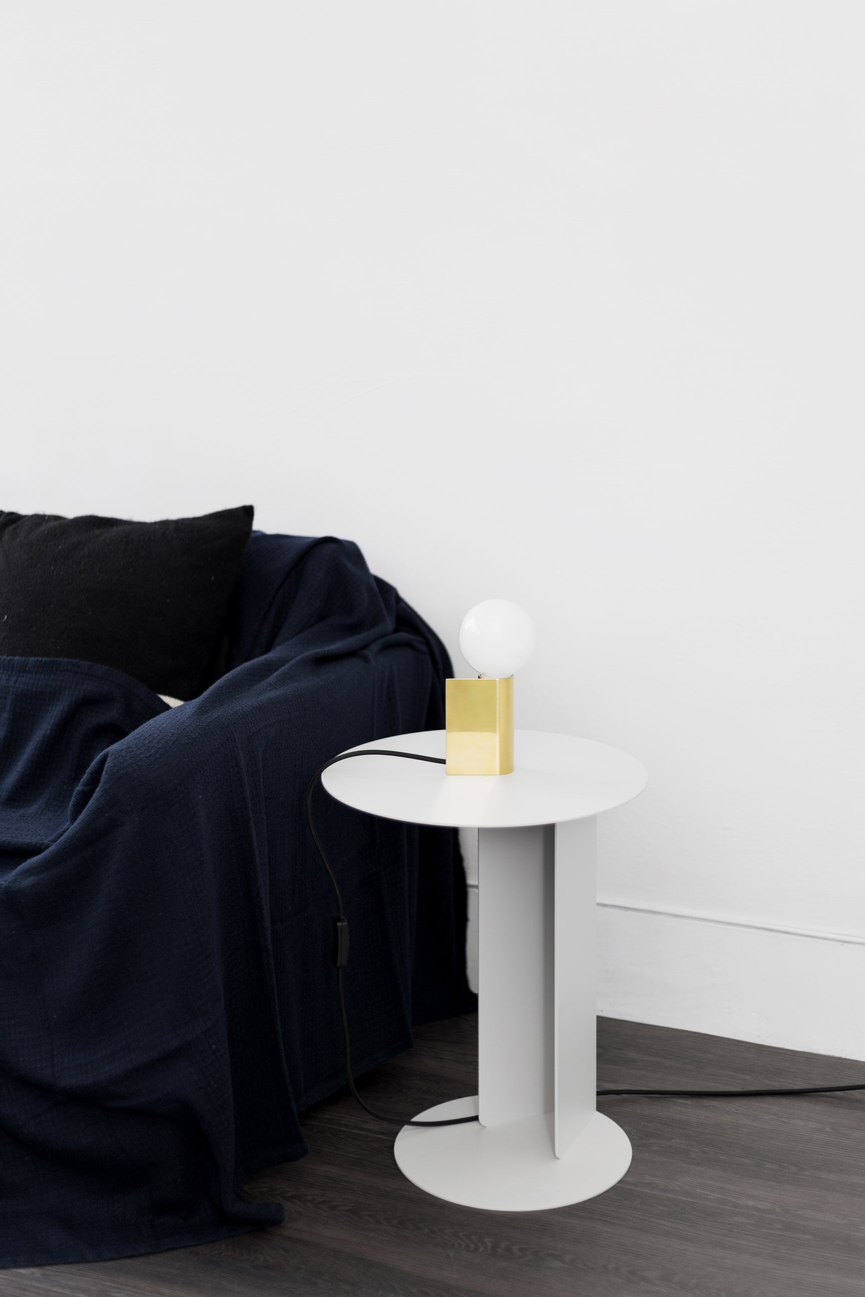 MAKU Table Lamp - 黃銅