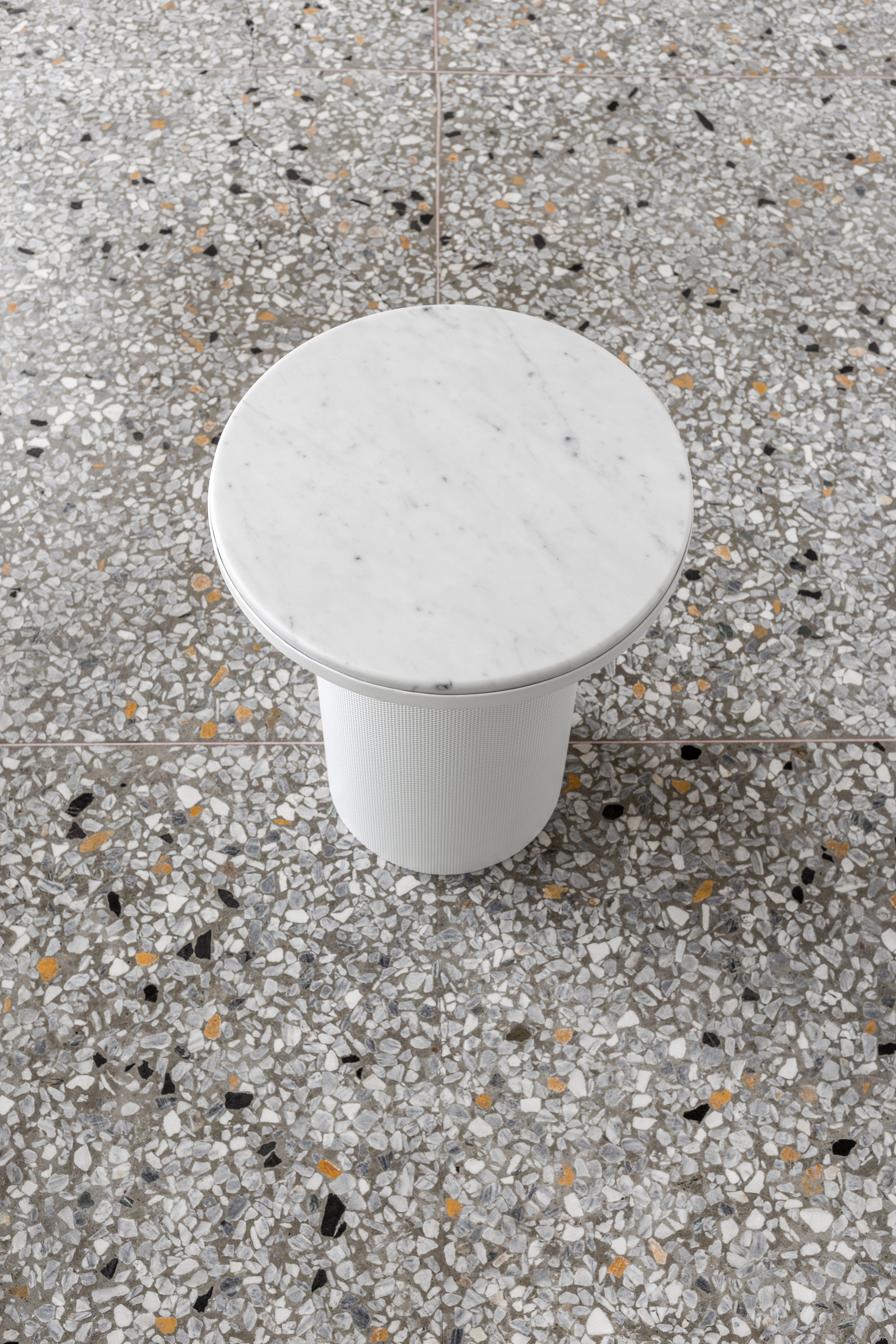 PEDESTAL Table - 白