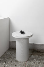 PEDESTAL Table - 白