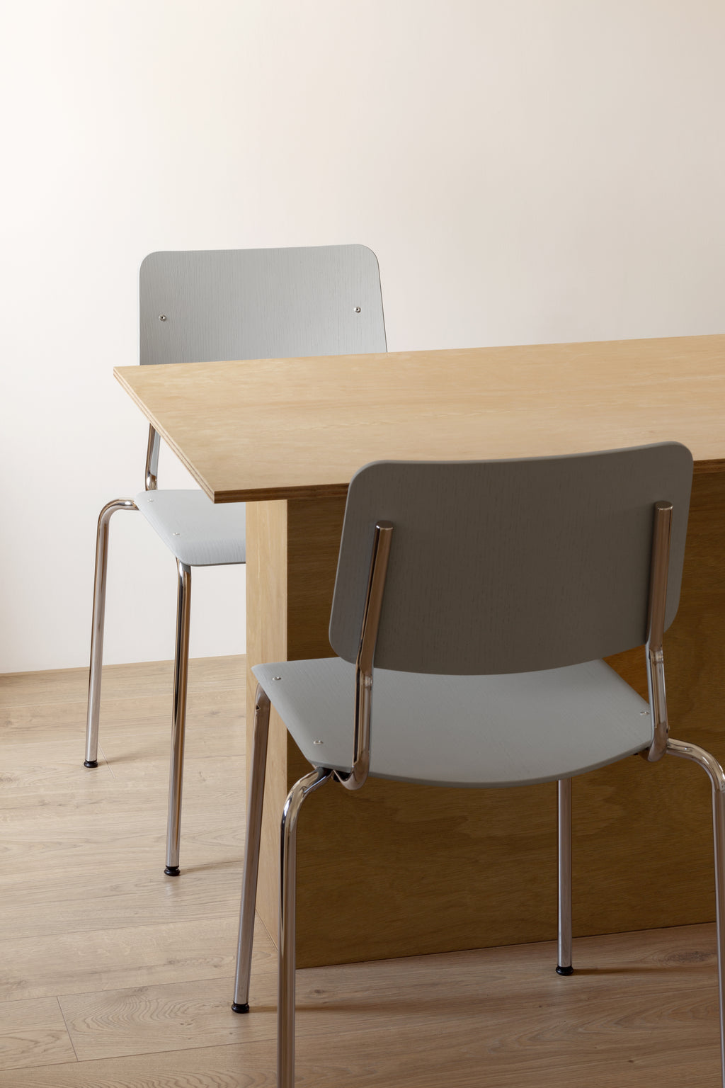 FORE Chair - 灰/電鍍