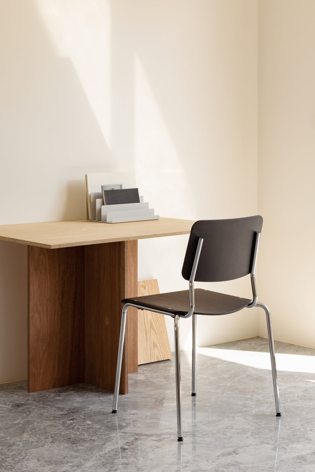 FORE Chair - 黑/電鍍