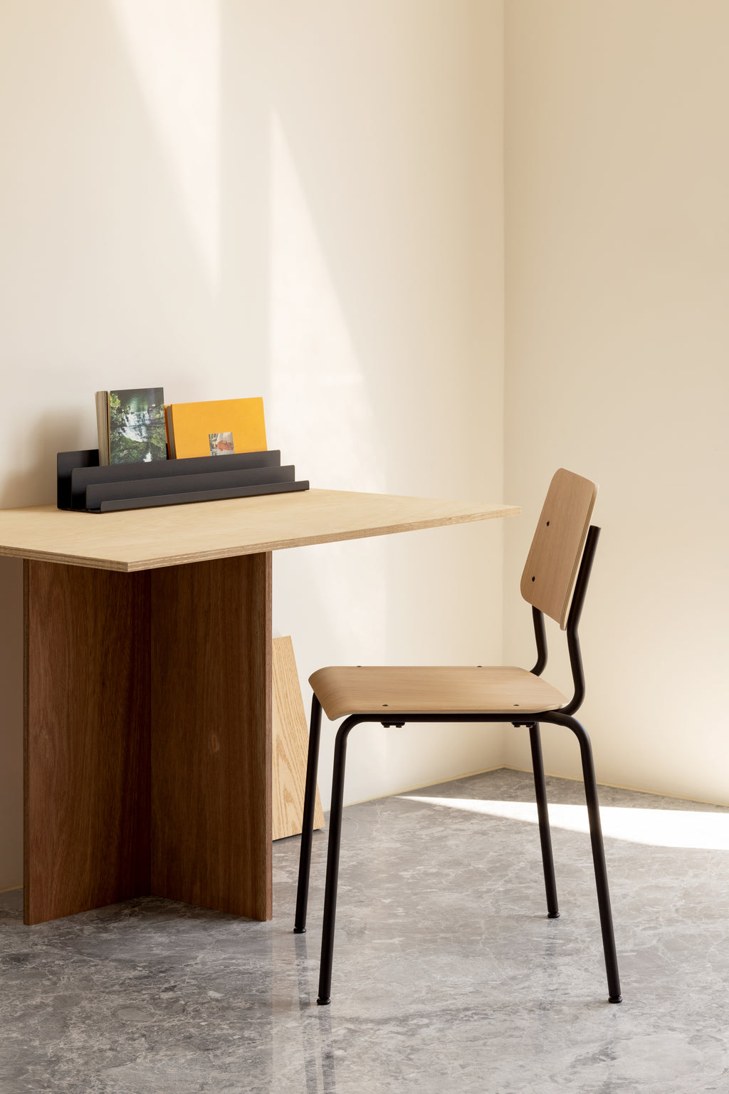 FORE Chair - 原木/黑