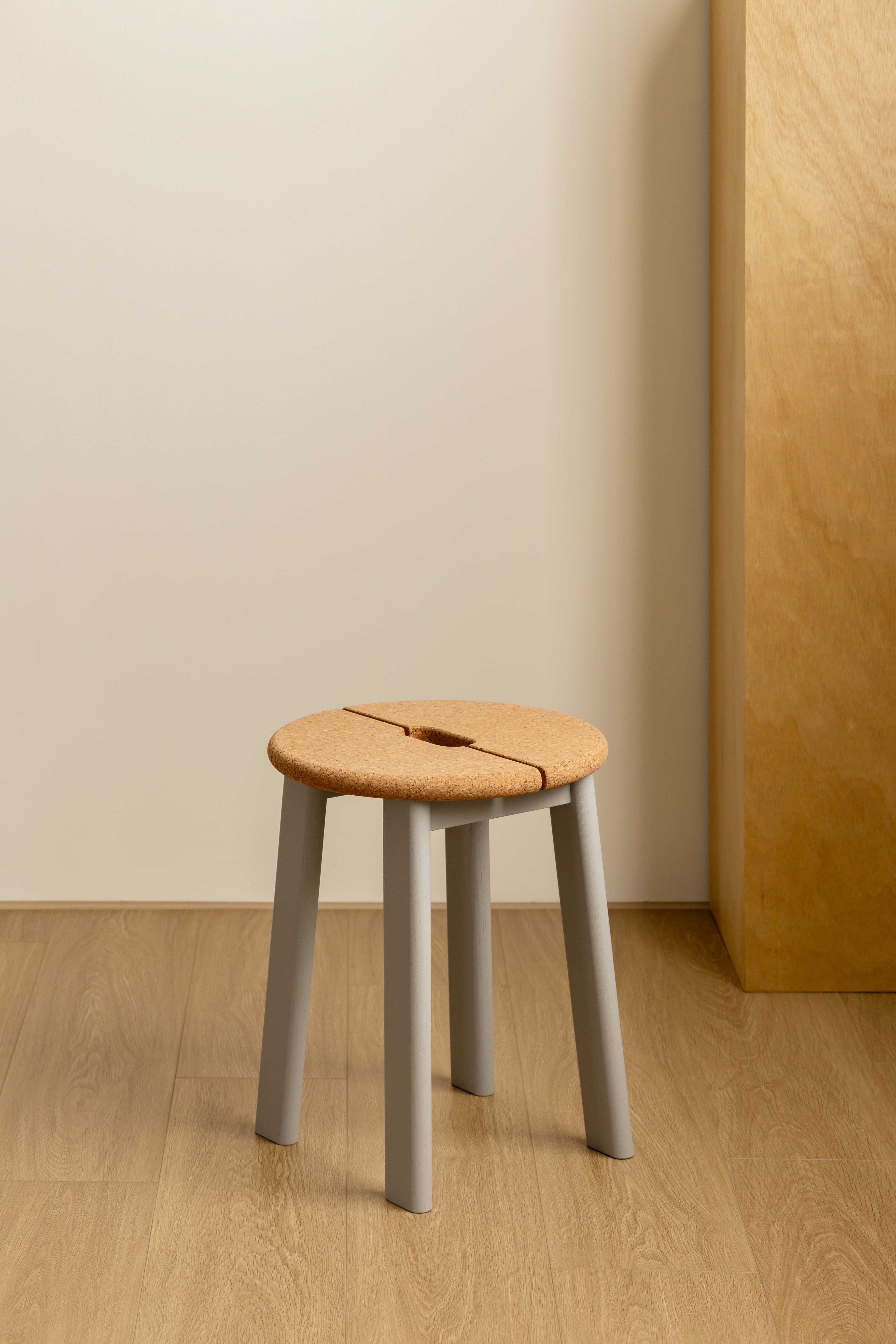 BRAVO Stool - 軟木椅座 - 灰