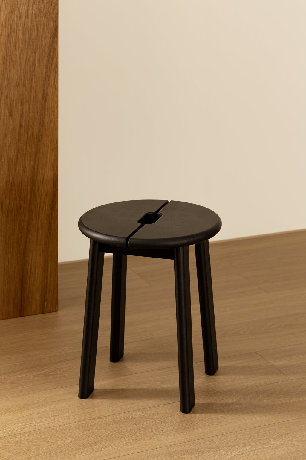 BRAVO Stool - 黑