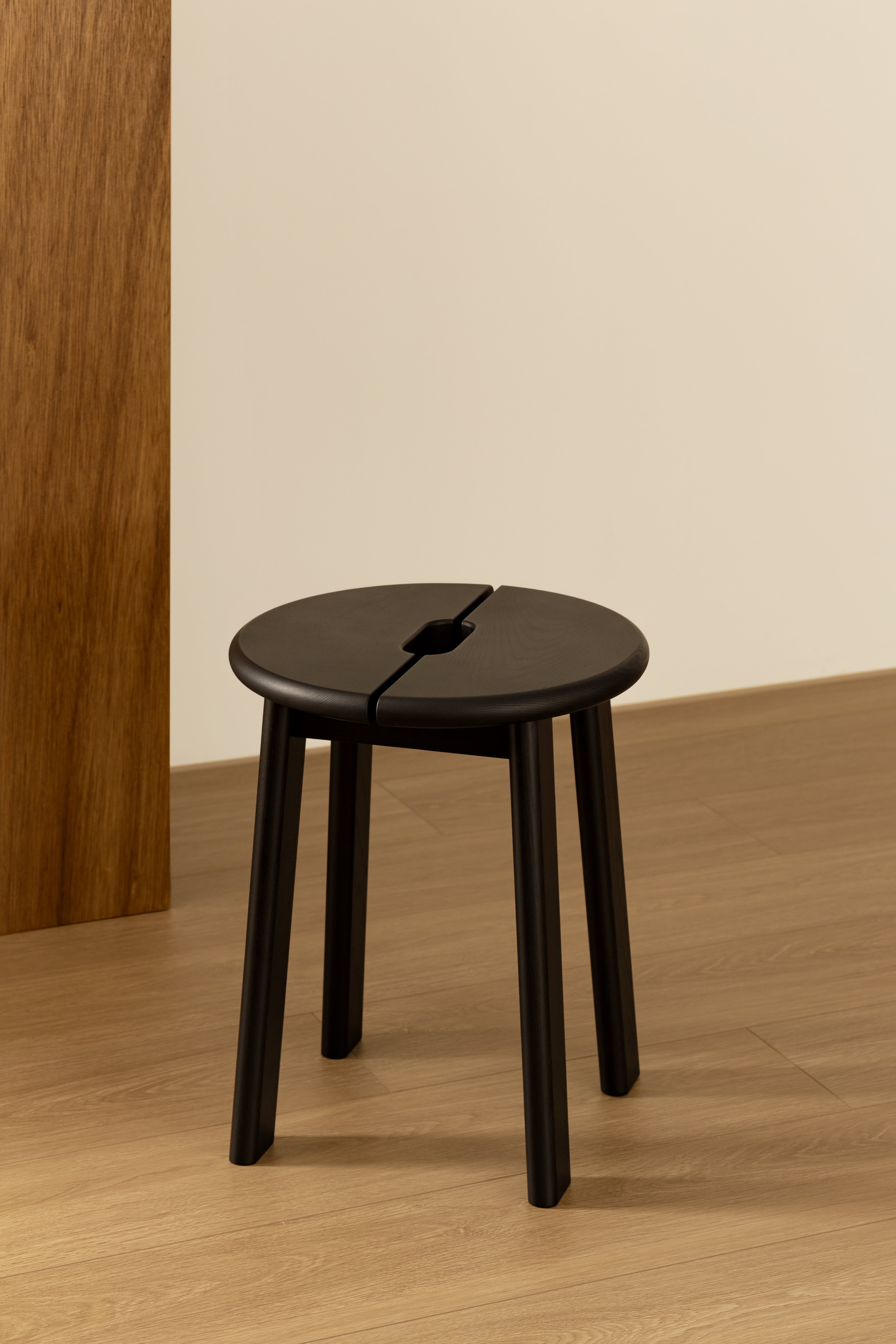 BRAVO Stool - 黑