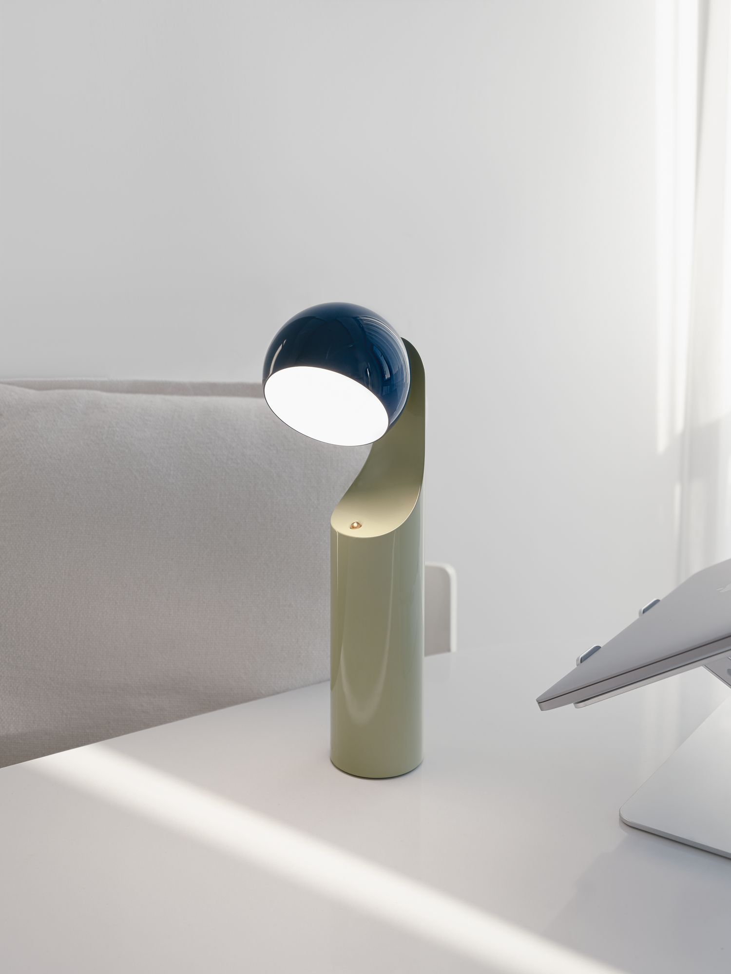 FINE LUMENS MONO閱讀燈-多色