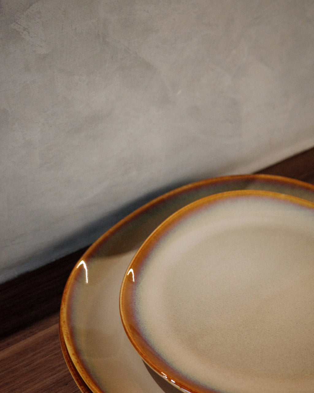 Amber Lagoon 不規則陶瓷碗盤