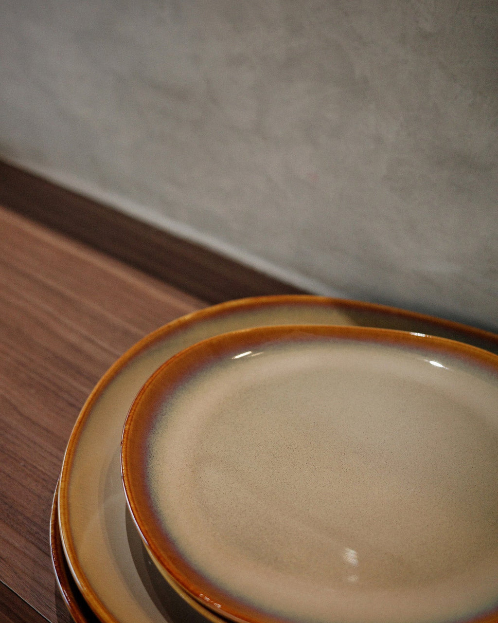 Amber Lagoon 不規則陶瓷碗盤