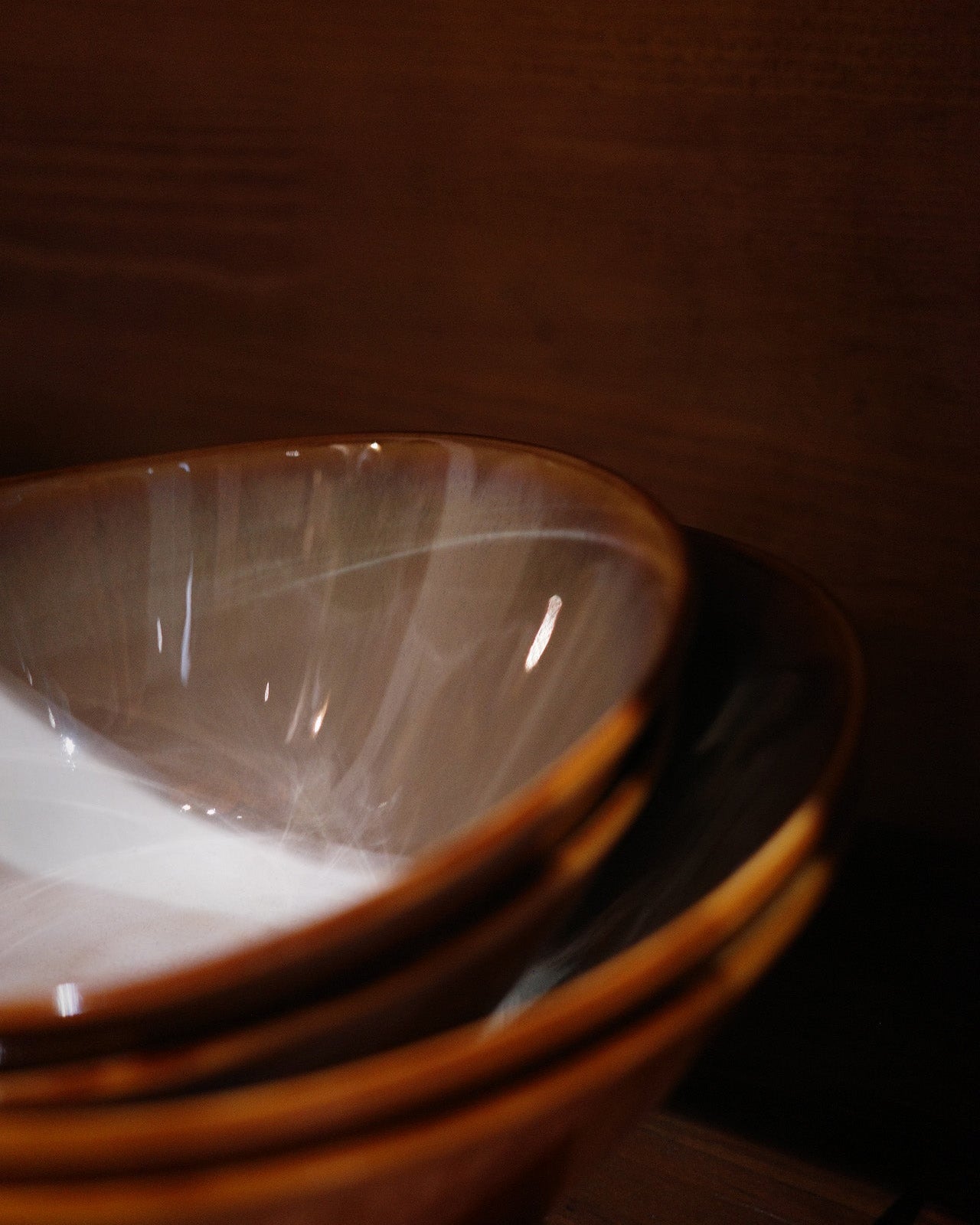 Amber Lagoon 不規則陶瓷碗盤