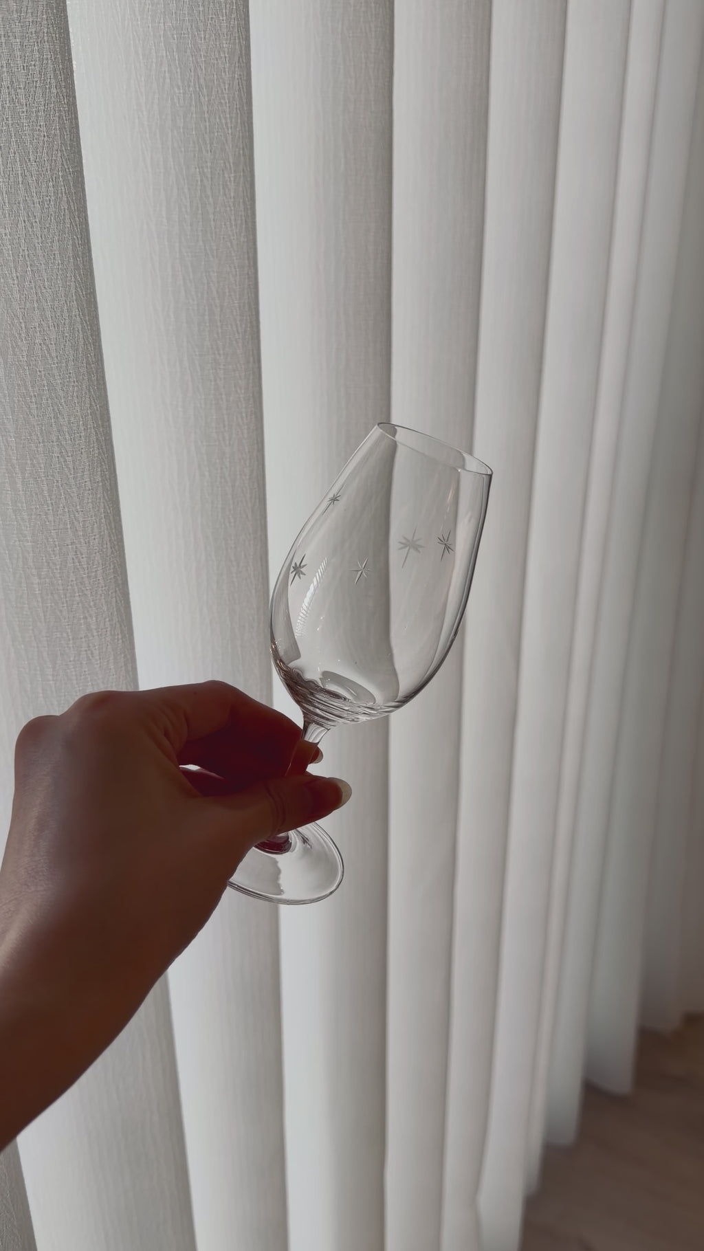 星芒點綴小酒杯
